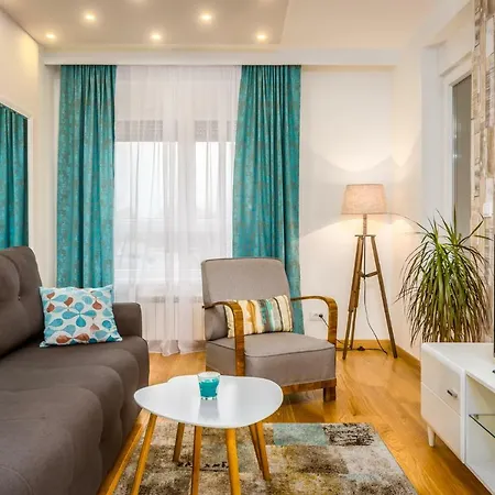 Tirena Apartment